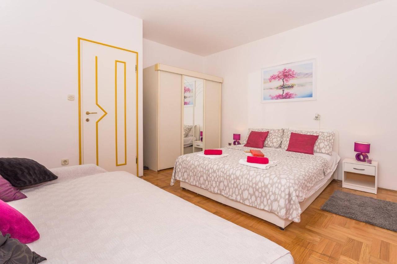 Apartments Zenta Split Bagian luar foto