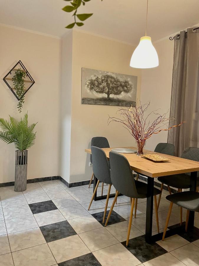 Apartments Zenta Split Bagian luar foto