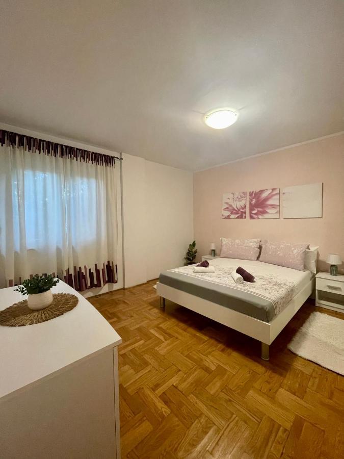 Apartments Zenta Split Bagian luar foto