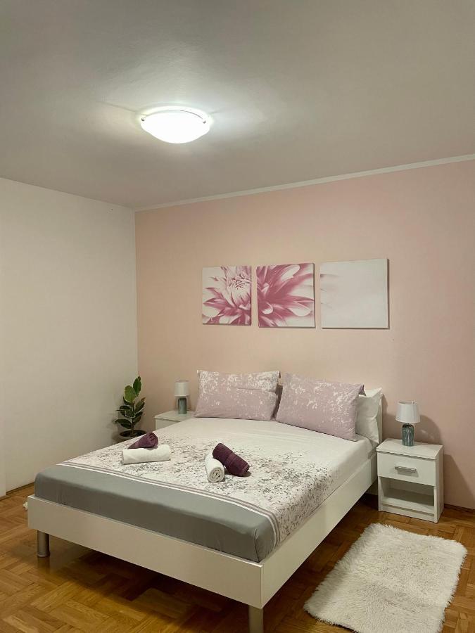 Apartments Zenta Split Bagian luar foto