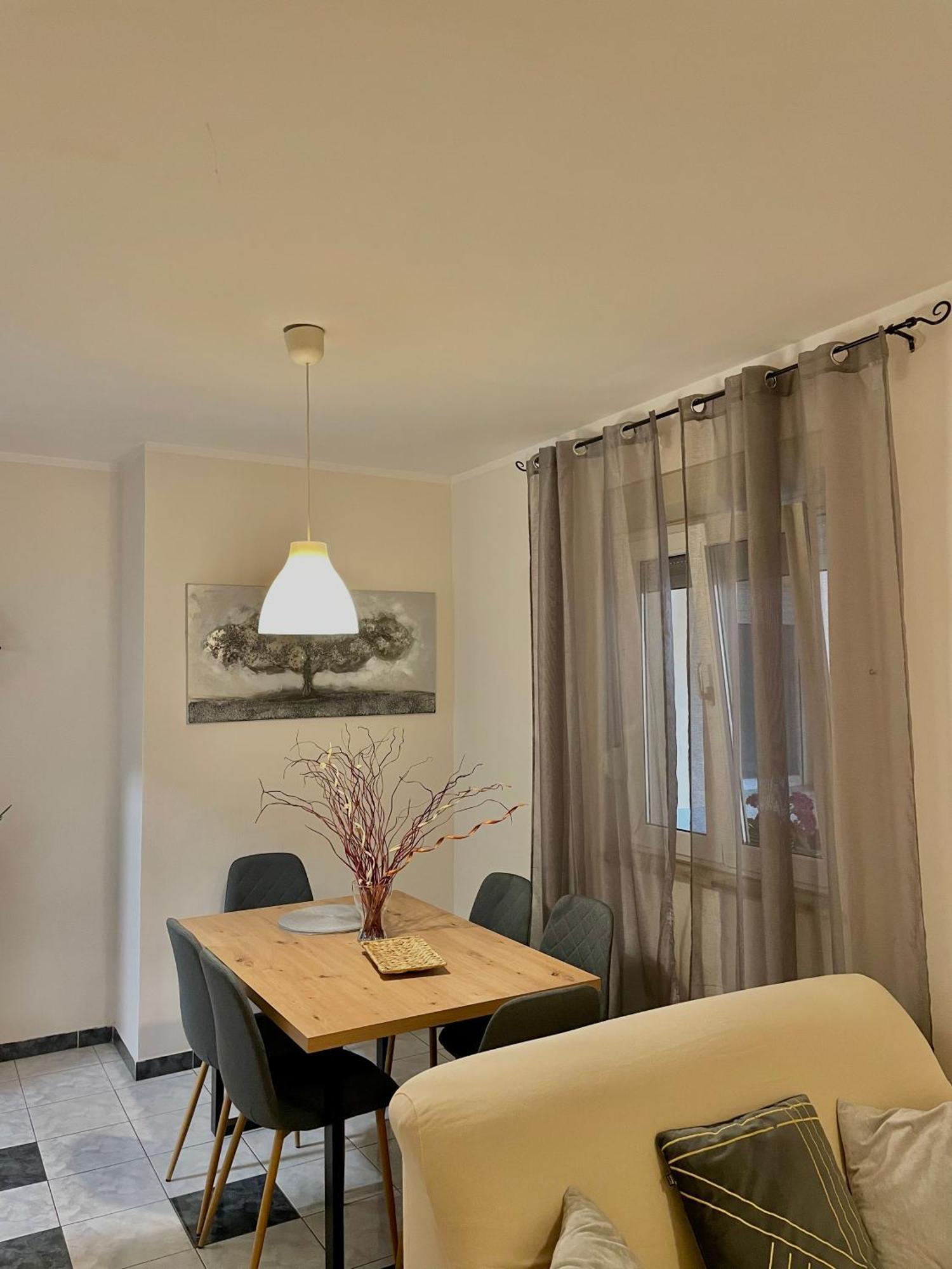 Apartments Zenta Split Bagian luar foto